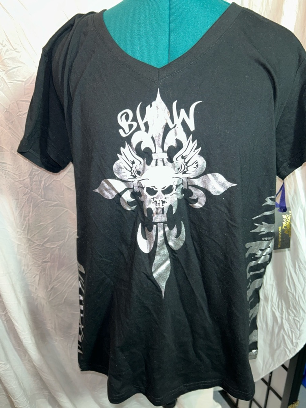 BRooklyn Girl Black V-Neck women’s Graphic Tee with Silver Skull Fleur-de-Lis
